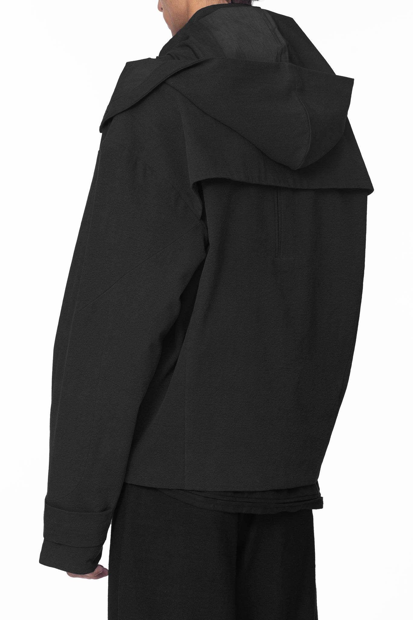 M3.b Jacket Black